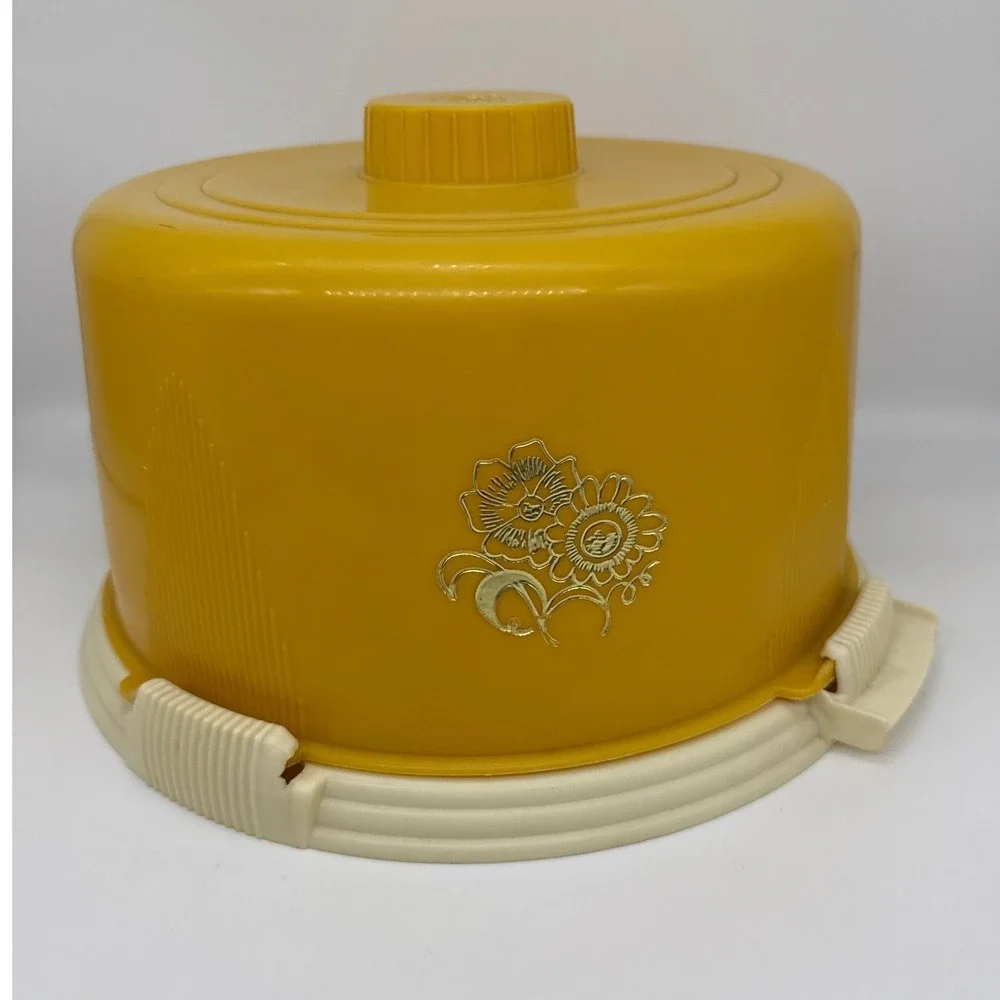 Vintage No 600 Lock-Lift Cake Carrier Yellow Floral MCM Plastic Harvest Gold USA